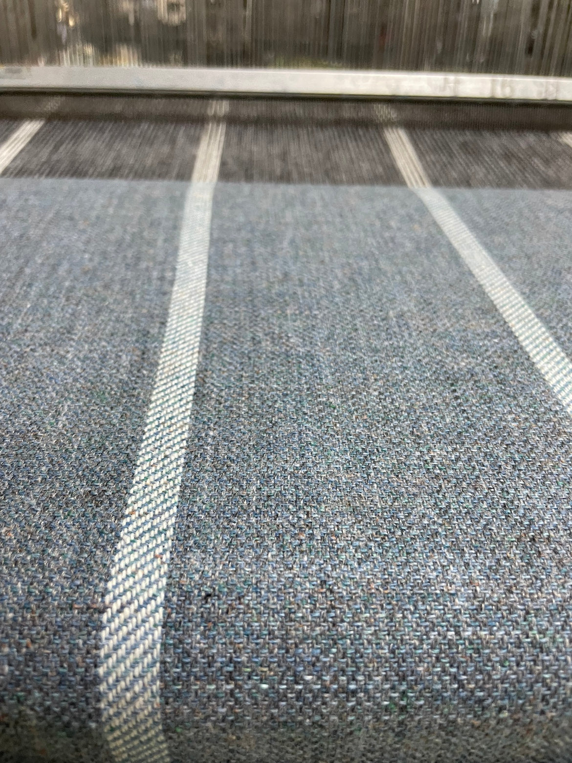 尾州で織られるカーテン生地